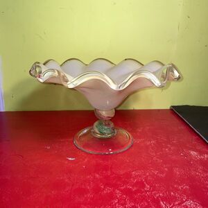 Vintage Hand Blown Art Glass Crystal Pedestal Scalloped Centerpiece Bowl Yellow
